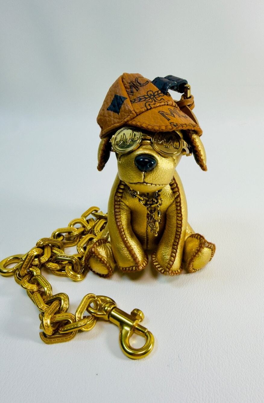 MCM Metallic Gold Dog Charm Key Ring Hiphop Visetos Hat Sunglasses Chain Rare